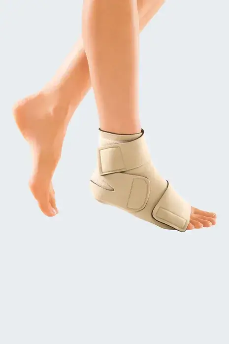 Medi CIRCAID JuxtaFit Foot. Photograph of the compression garment.